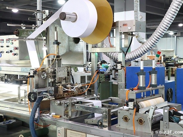 背胶生产线场景 (6)