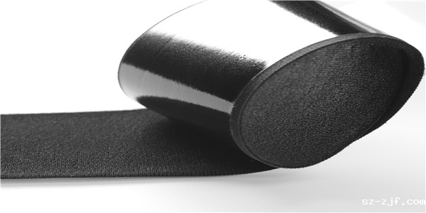 用甩脂机搭扣缝制魔术贴